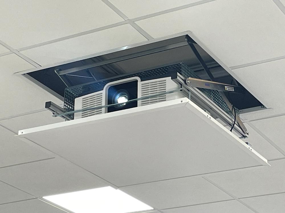 Propiettore soffitto lusia
