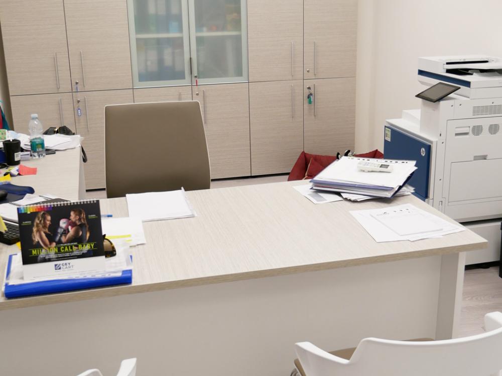 Scrivania e arredo ufficio