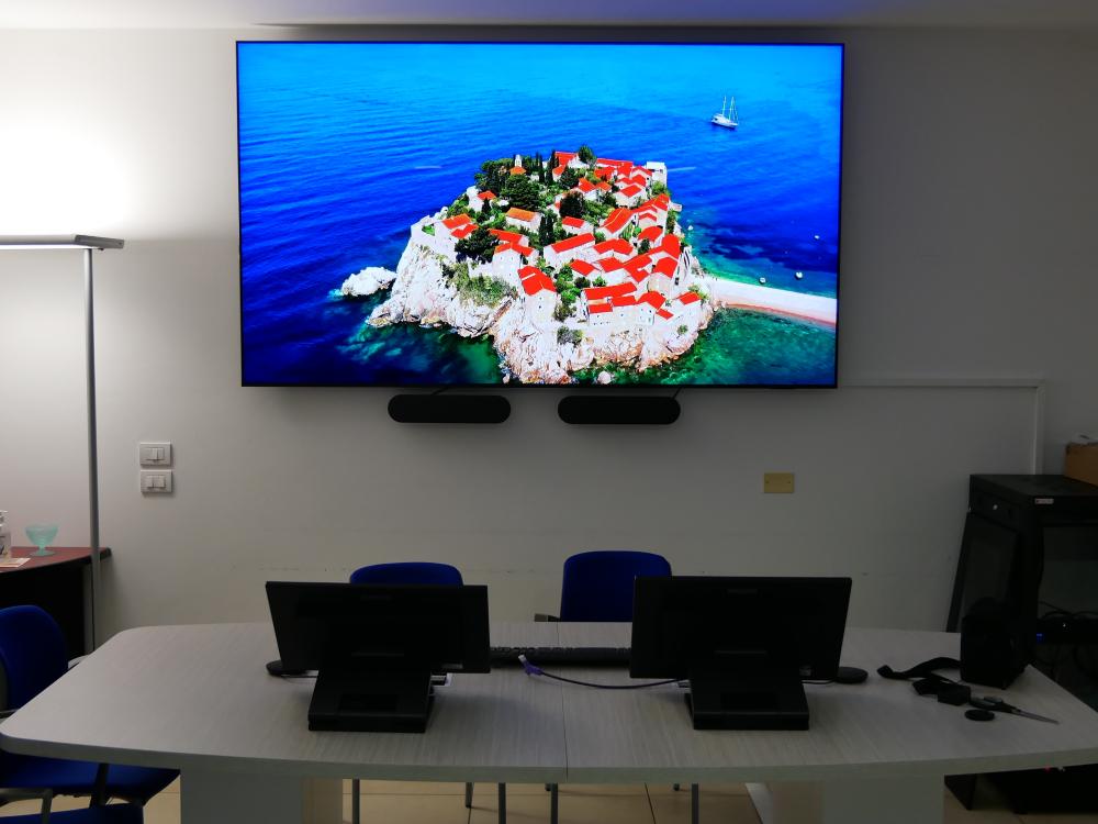 Display Grande Formato 95"