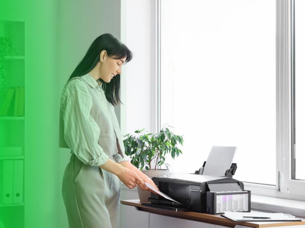 Stampante a colori in ufficio: valore aggiunto o costo nascosto?